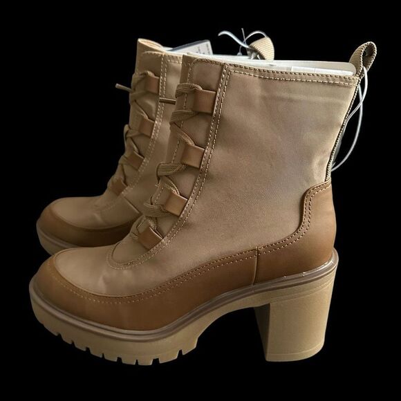 Women's Glenda Hiking Boots -
Universal Thread Brown 8.5 - Picture 1 of 6